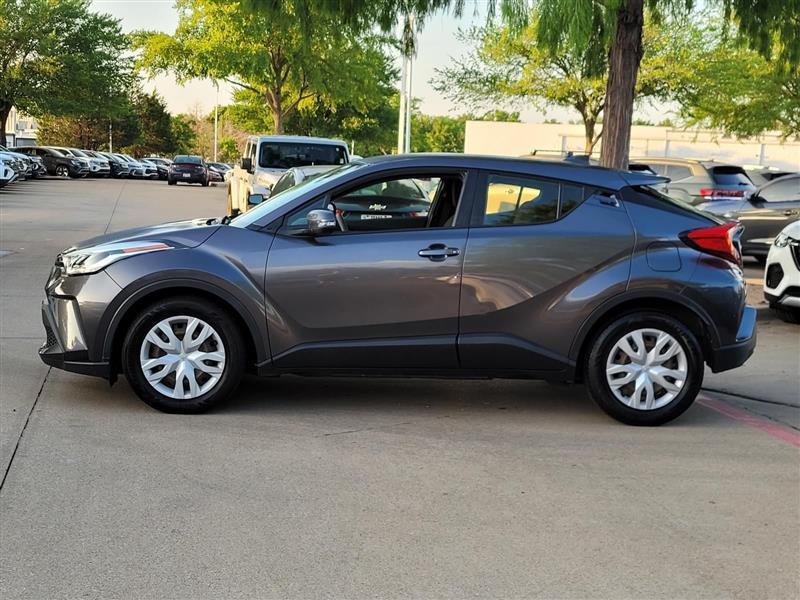 Toyota C-HR LE 2021