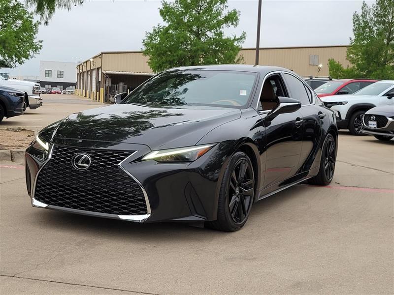 Lexus IS 300 RWD 2023