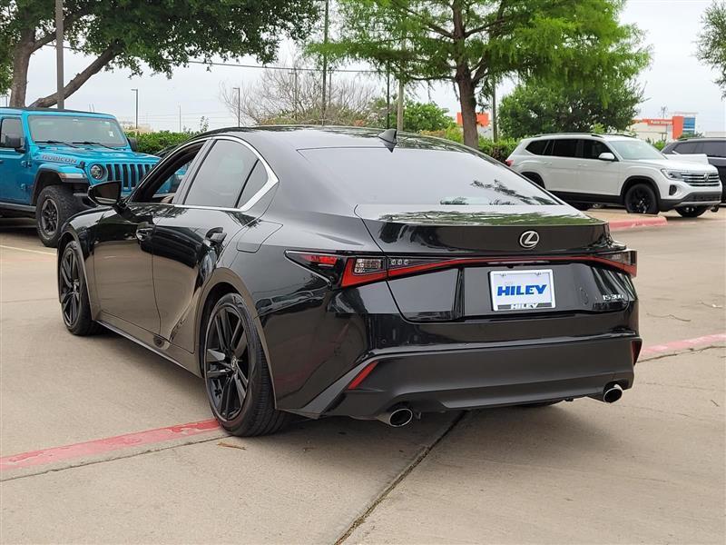 Lexus IS 300 RWD 2023