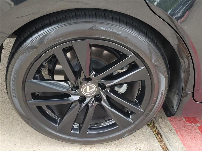 Lexus IS 300 RWD 2023