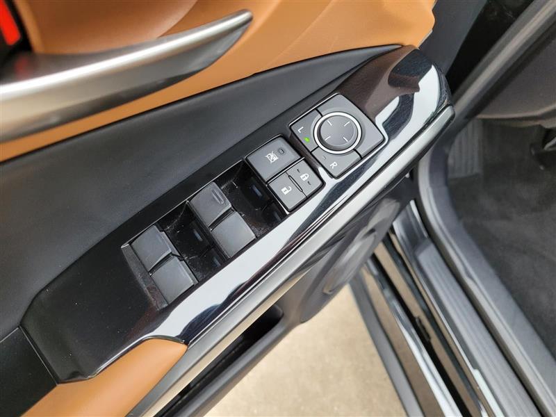 Lexus IS 300 RWD 2023