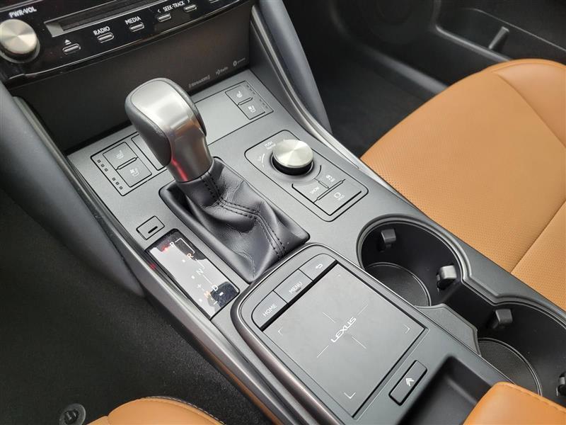 Lexus IS 300 RWD 2023