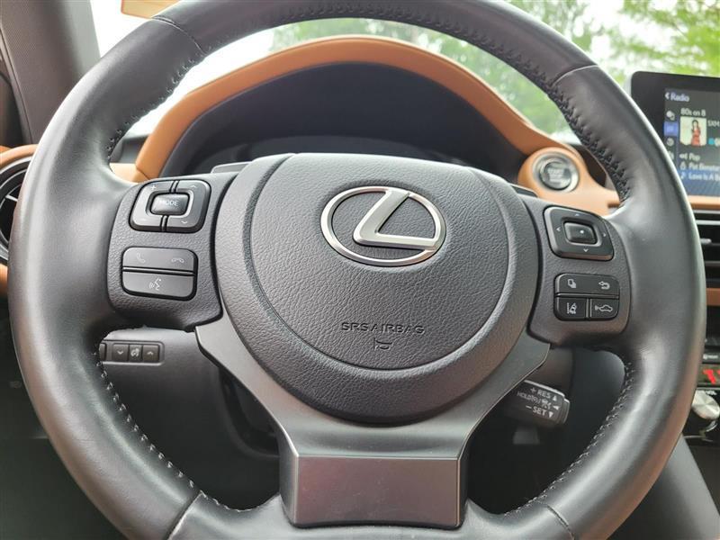 Lexus IS 300 RWD 2023