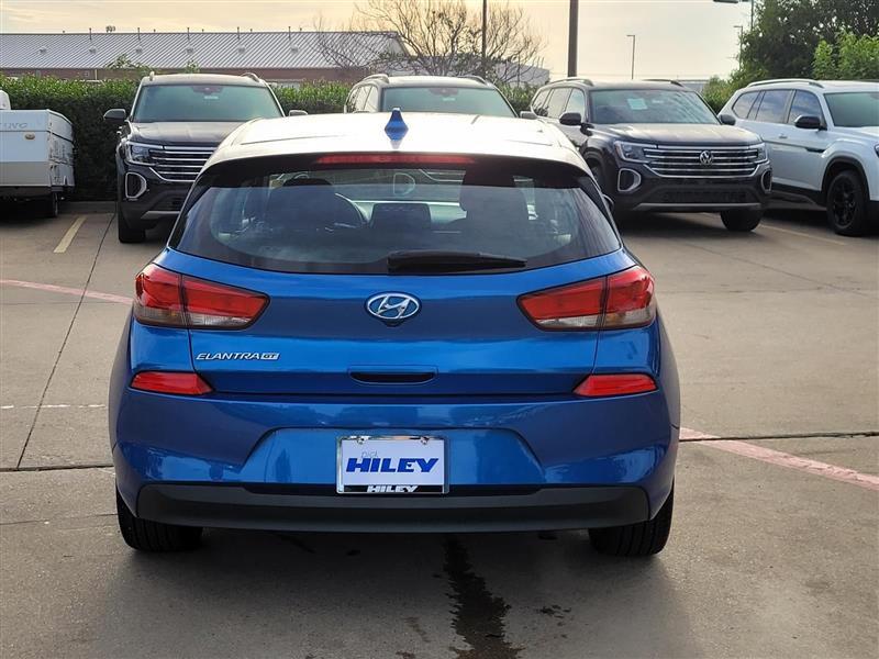 Hyundai Elantra GT 2.0L 6A 2018