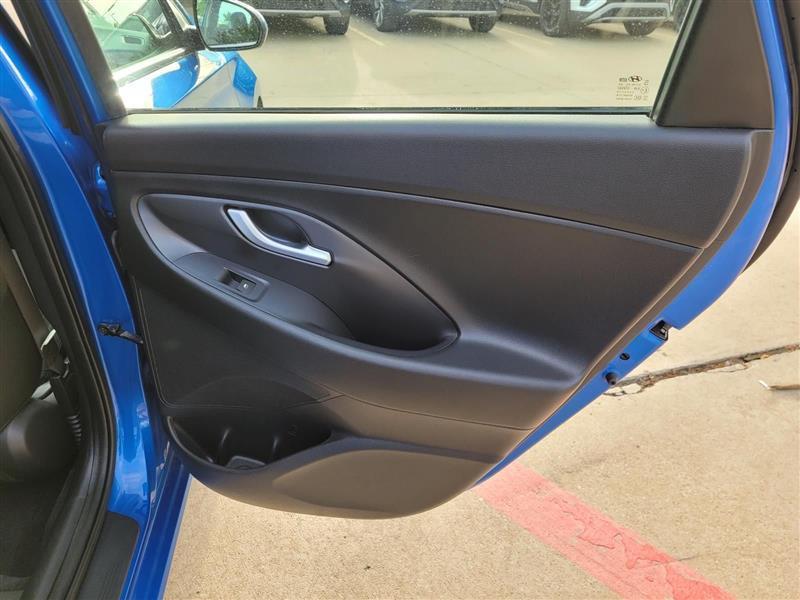 Hyundai Elantra GT 2.0L 6A 2018