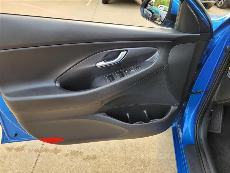 Hyundai Elantra GT 2.0L 6A 2018