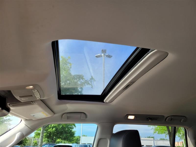 Nissan Armada Platinum 2WD 2023