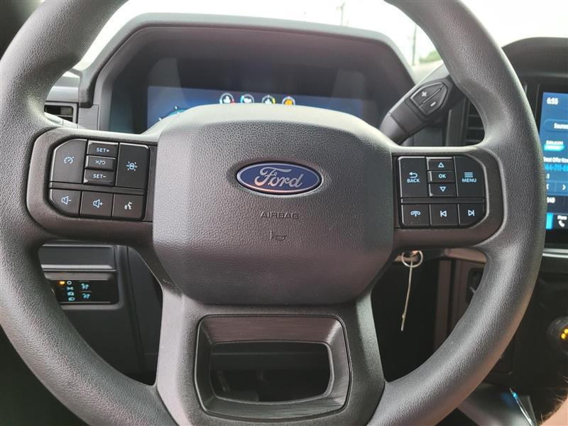 Ford F-150 STX SuperCrew 2WD 2024