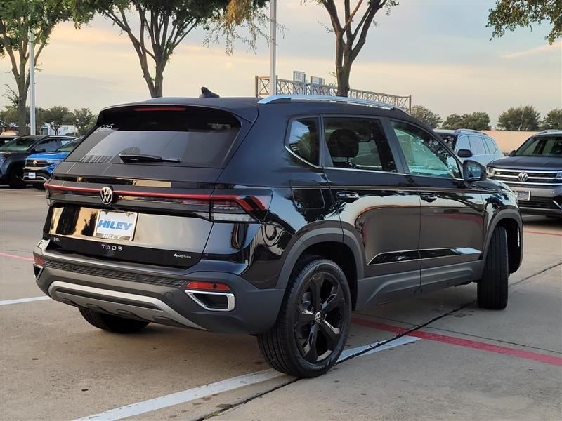 Volkswagen Taos SEL 4MOTION 2025