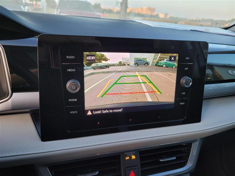 Volkswagen Taos SEL 4MOTION 2025