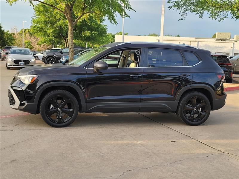Volkswagen Taos SEL 4MOTION 2025