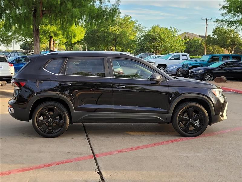 Volkswagen Taos SEL 4MOTION 2025