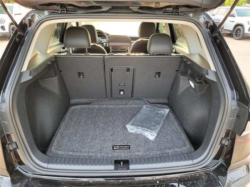 Volkswagen Taos SEL 4MOTION 2025