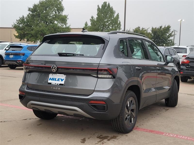 Volkswagen Taos  2025
