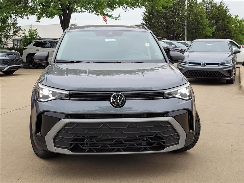 Volkswagen Taos  2025