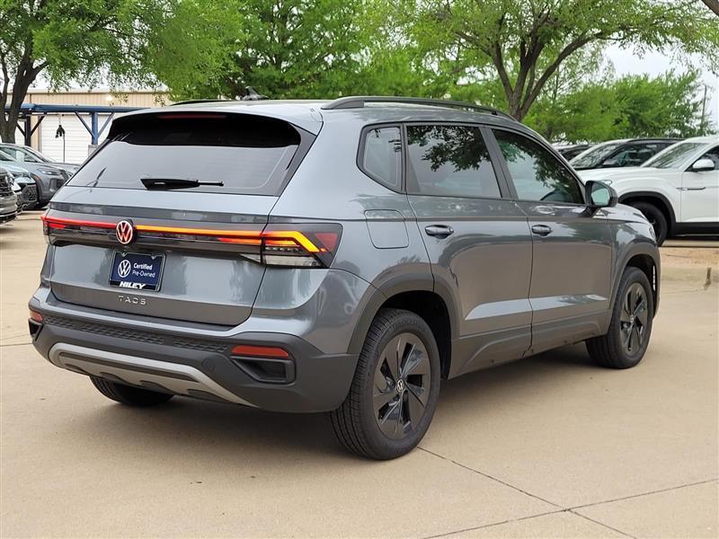 Volkswagen Taos  2025