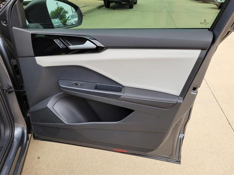 Volkswagen Taos  2025