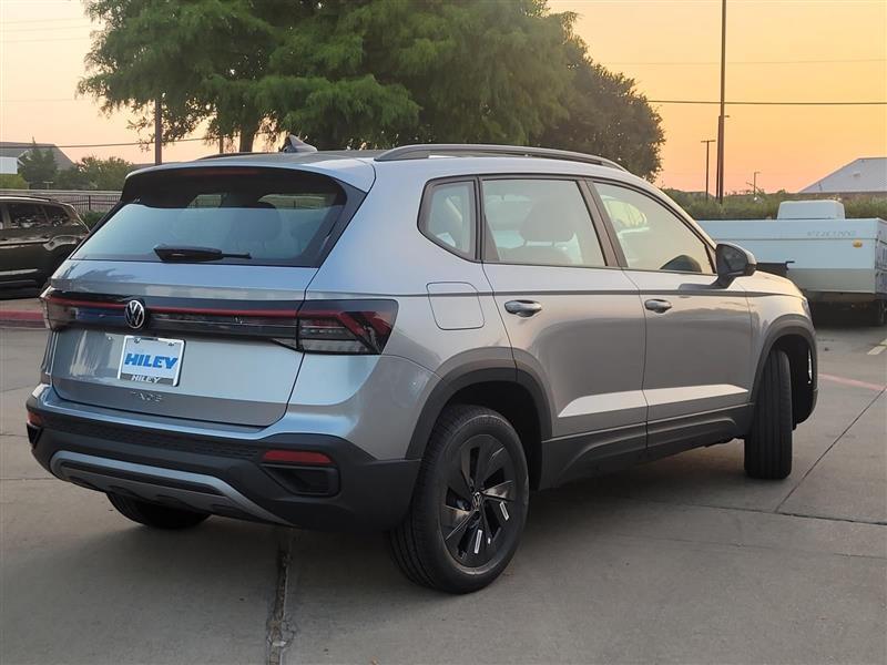 Volkswagen Taos S 2025