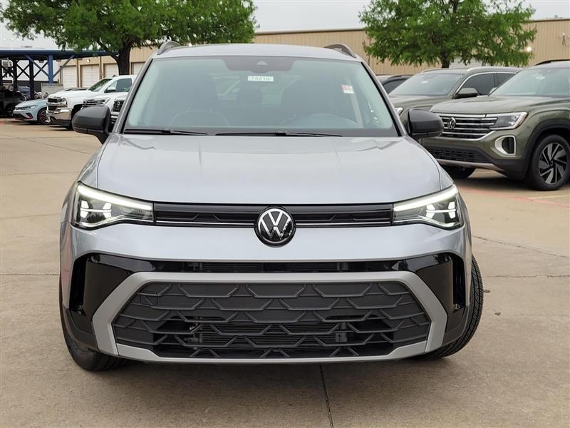 Volkswagen Taos S 2025