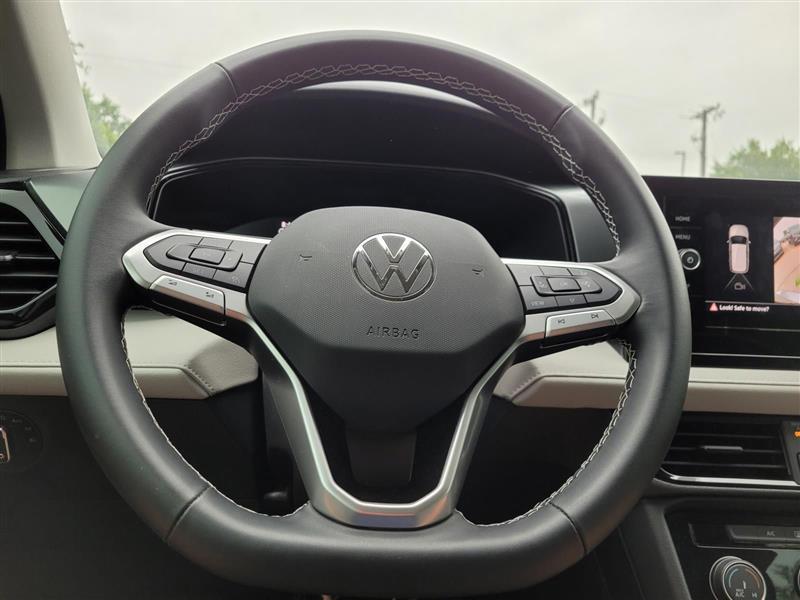 Volkswagen Taos S 2025