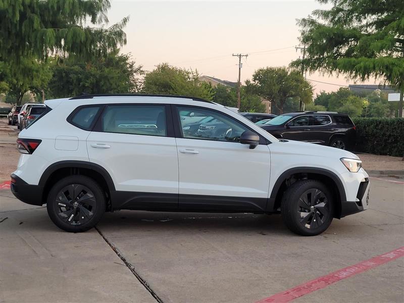 Volkswagen Taos  2025