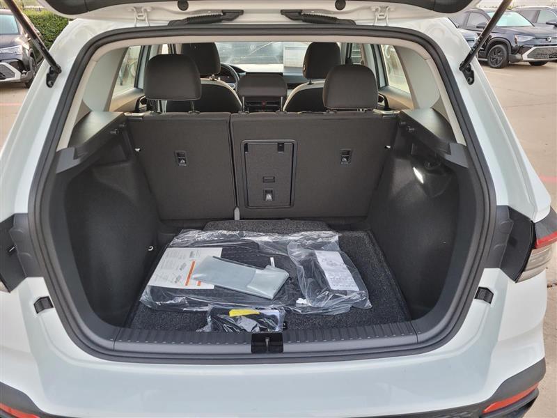 Volkswagen Taos  2025