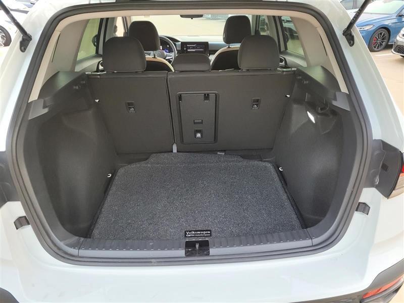 Volkswagen Taos  2025