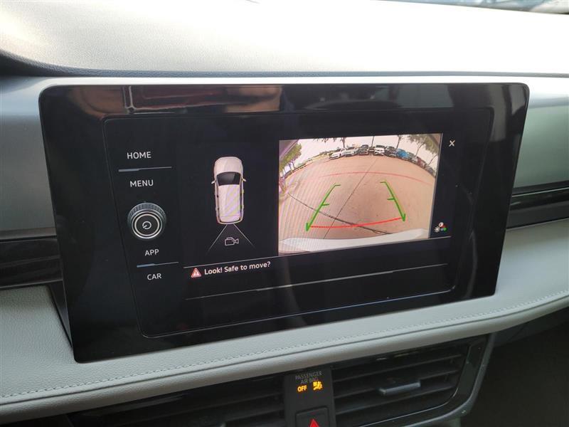 Volkswagen Taos  2025