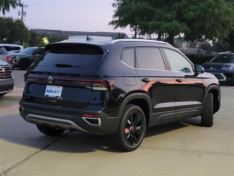 Volkswagen Taos SE 2025