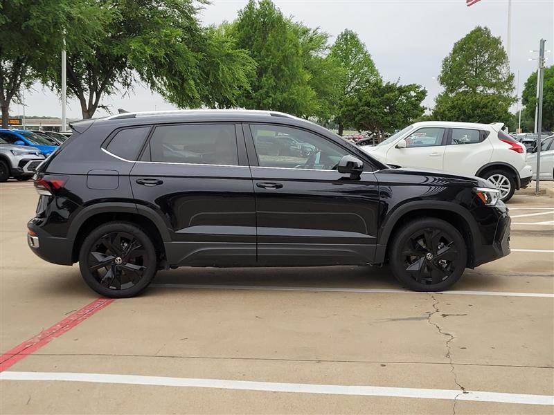 Volkswagen Taos SE 2025