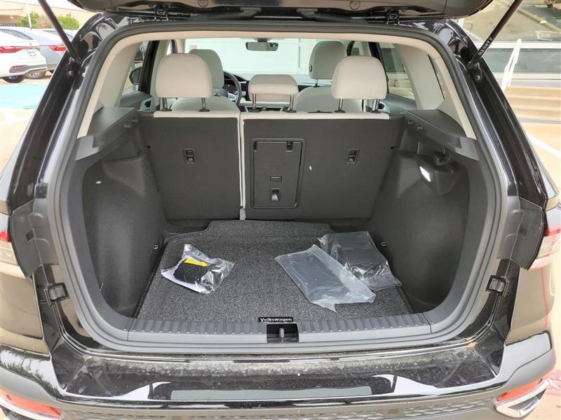 Volkswagen Taos SE 2025