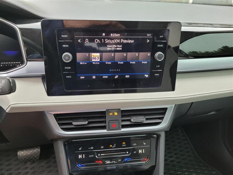 Volkswagen Taos SE 2025
