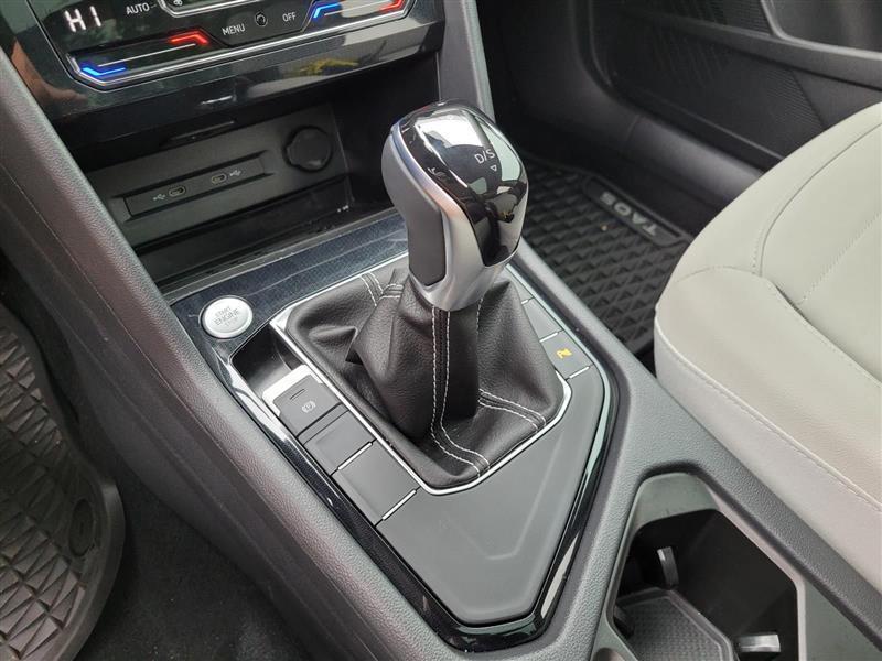 Volkswagen Taos SE 2025