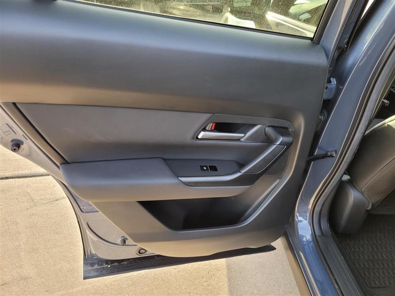 Mazda CX-50  2025