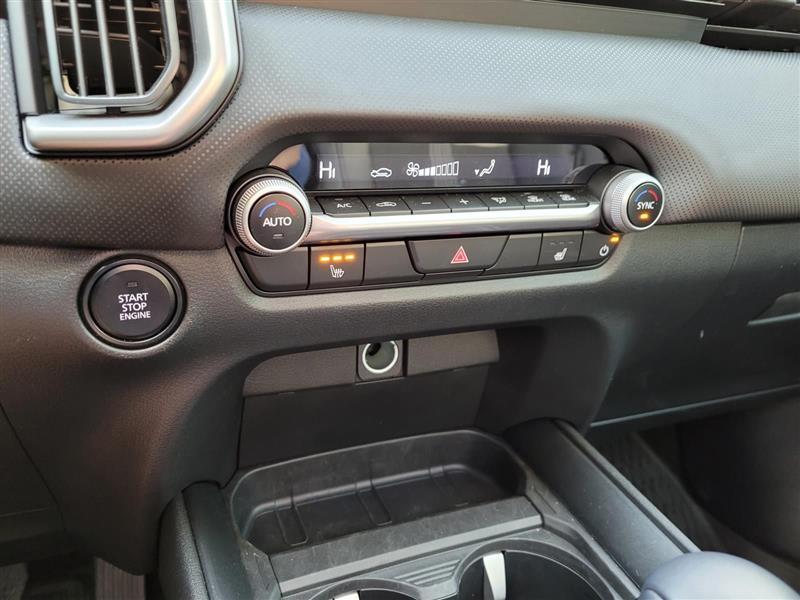 Mazda CX-50  2025