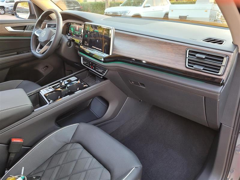 Volkswagen Atlas SEL Premium R-Line 4MOTION 2025