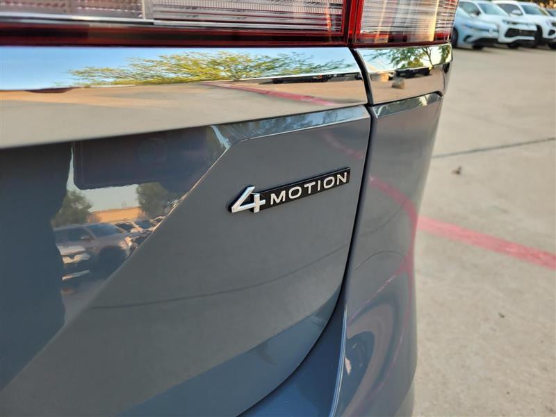 Volkswagen Atlas SEL Premium R-Line 4MOTION 2025