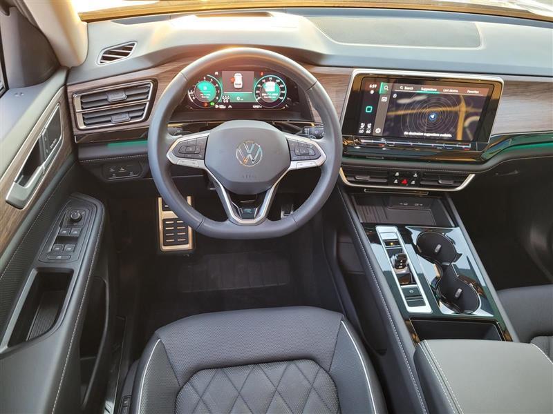Volkswagen Atlas SEL Premium R-Line 4MOTION 2025