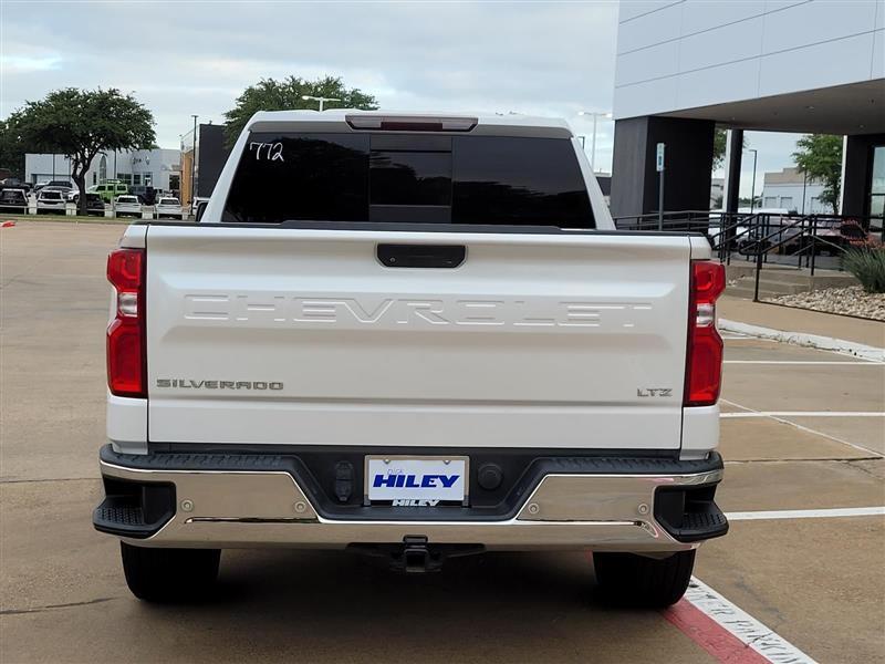 Chevrolet Silverado 1500 LTZ Crew Cab 2WD 2021
