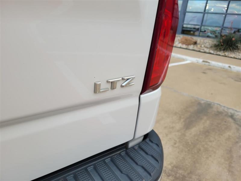 Chevrolet Silverado 1500 LTZ Crew Cab 2WD 2021