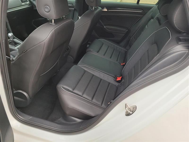 Volkswagen Golf R DCS and Navigation 6M 2019