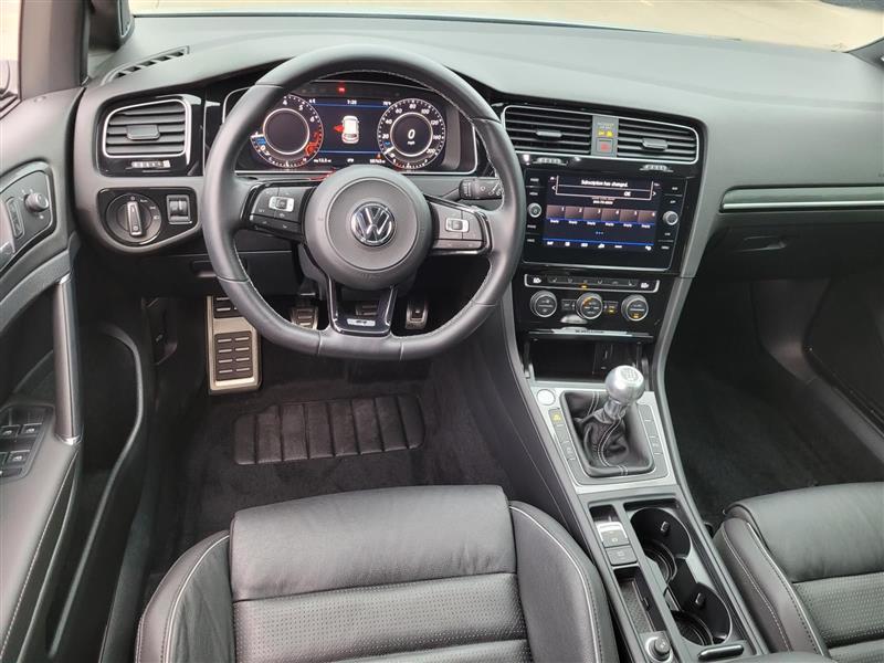 Volkswagen Golf R DCS and Navigation 6M 2019
