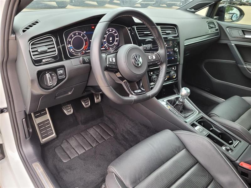 Volkswagen Golf R DCS and Navigation 6M 2019