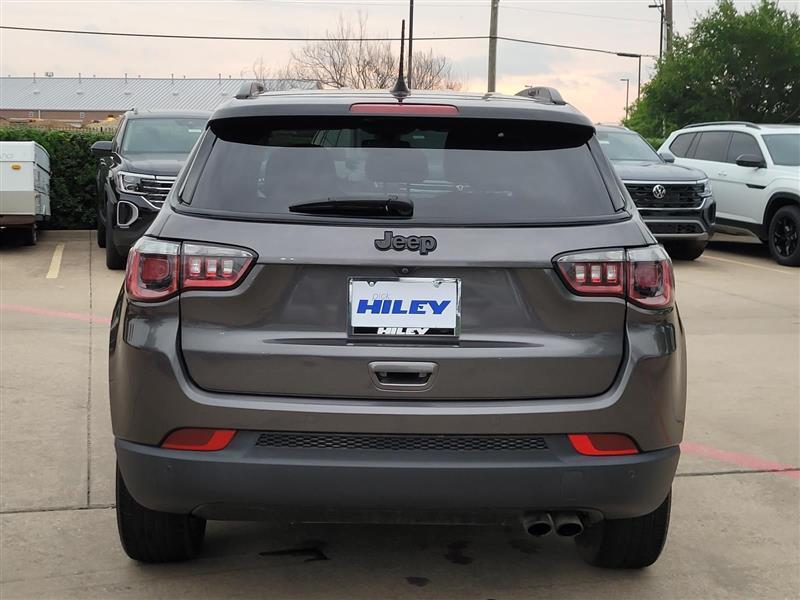 Jeep Compass Latitude FWD 2020