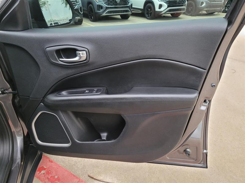 Jeep Compass Latitude FWD 2020