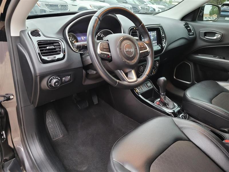 Jeep Compass Latitude FWD 2020
