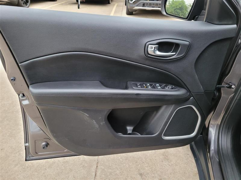 Jeep Compass Latitude FWD 2020