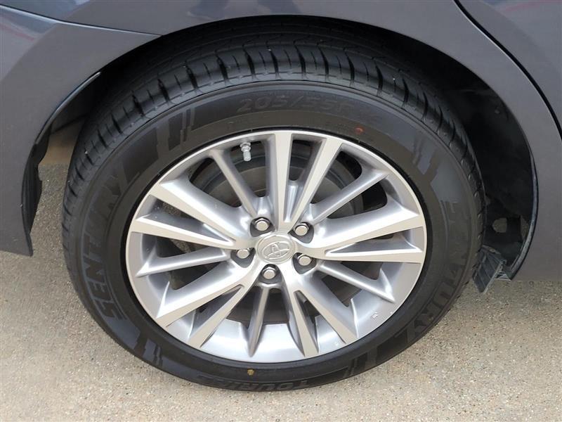 Toyota Corolla LE CVT 2015