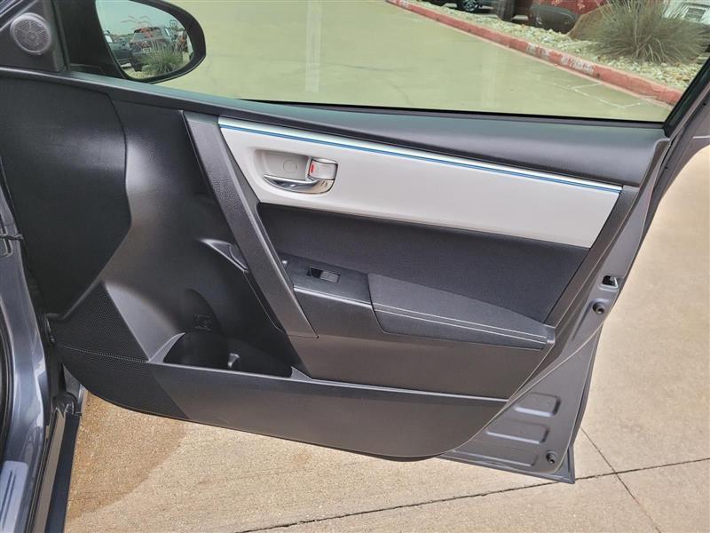 Toyota Corolla LE CVT 2015