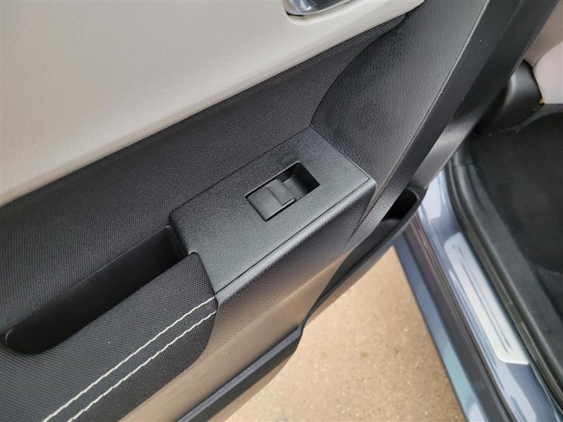 Toyota Corolla LE CVT 2015